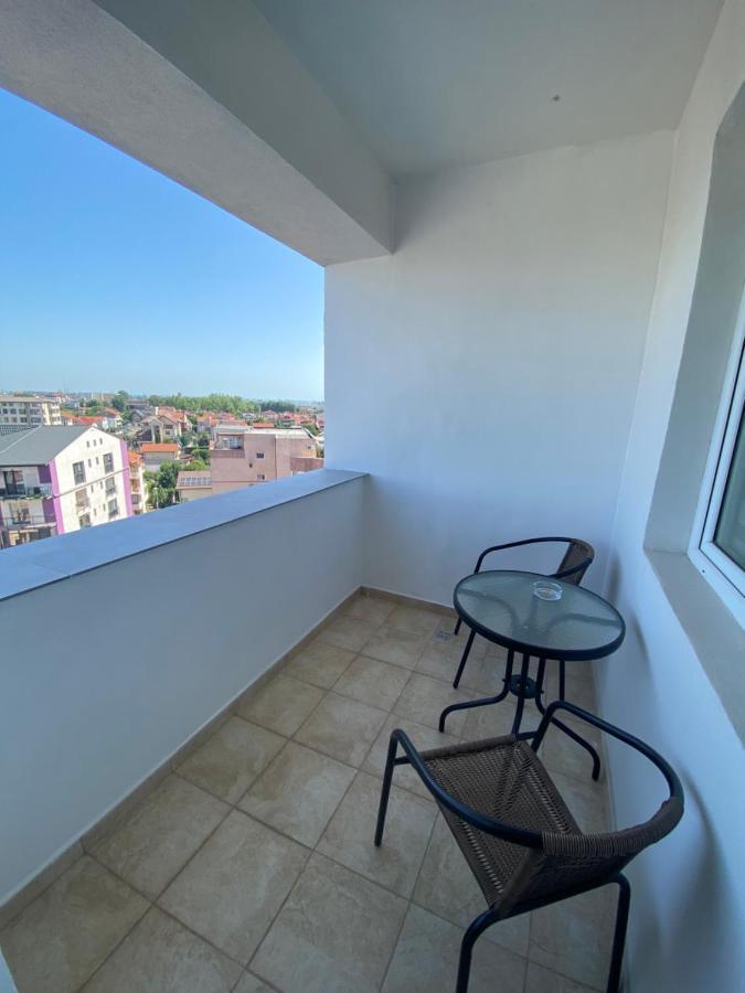 2 Eliberarii Apartment *